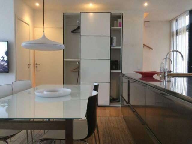 Exclusive 2 Level Etage Next To Arlanda-City Metro สต็อกโฮล์ม ภายนอก รูปภาพ