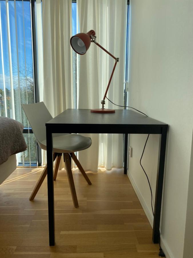 Exclusive 2 Level Etage Next To Arlanda-City Metro สต็อกโฮล์ม ภายนอก รูปภาพ