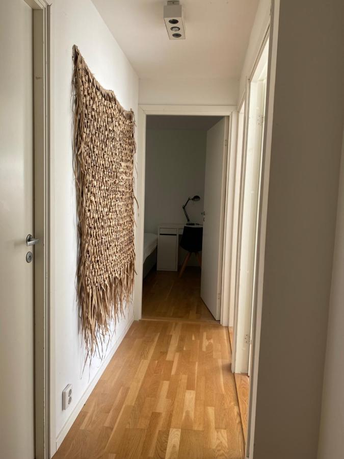 Exclusive 2 Level Etage Next To Arlanda-City Metro สต็อกโฮล์ม ภายนอก รูปภาพ