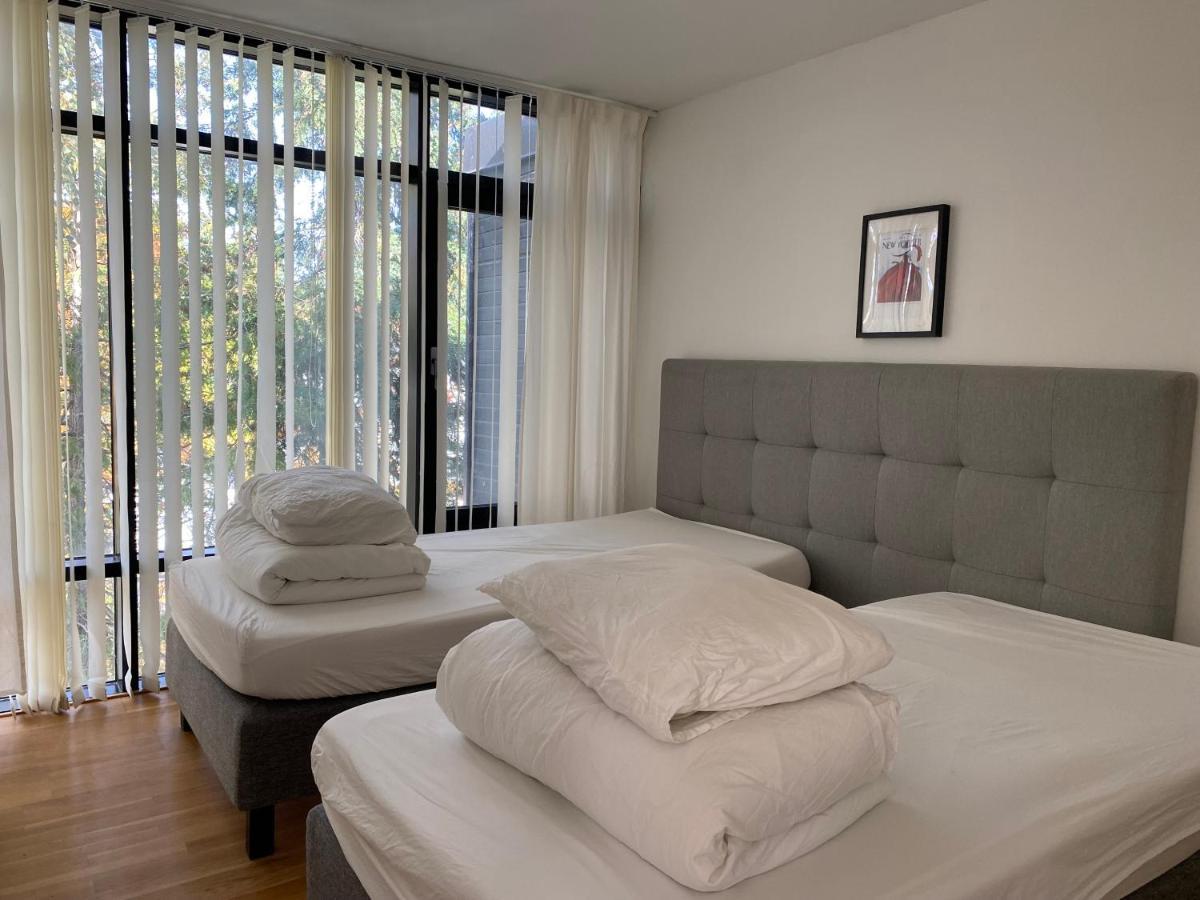 Exclusive 2 Level Etage Next To Arlanda-City Metro สต็อกโฮล์ม ภายนอก รูปภาพ