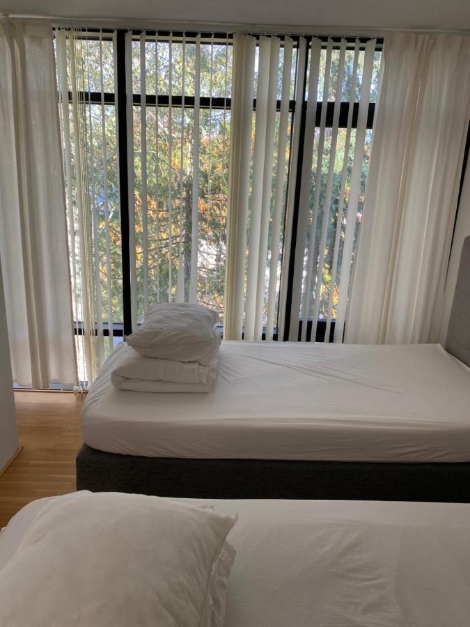 Exclusive 2 Level Etage Next To Arlanda-City Metro สต็อกโฮล์ม ภายนอก รูปภาพ